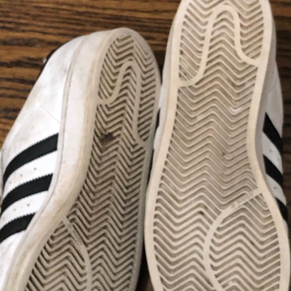 Shoes - Picture 4 of 5